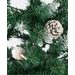 Umělý vánoční stromek Smrk Rysy - zasněžený s borovicovými šiškami