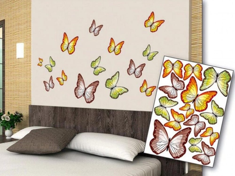 Dekoračné nálepky na stenu farebné motýle
