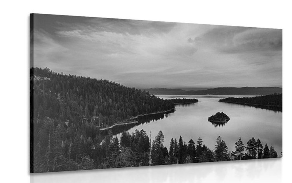 Obraz jezero při západu slunce v černobílém provedení