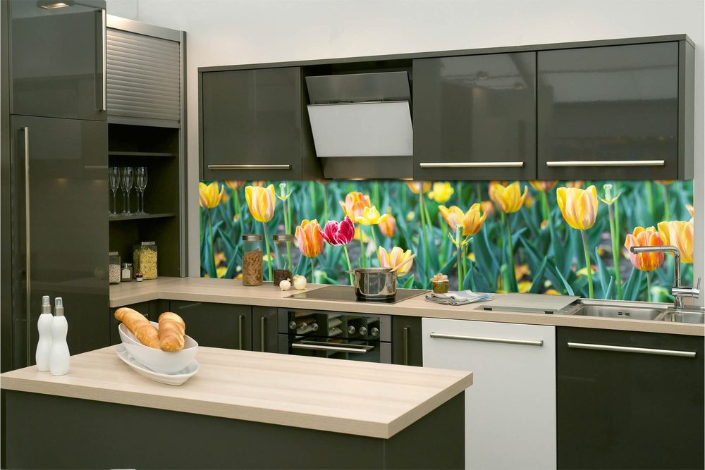 Samolepiaca fototapeta do kuchyne tulipány