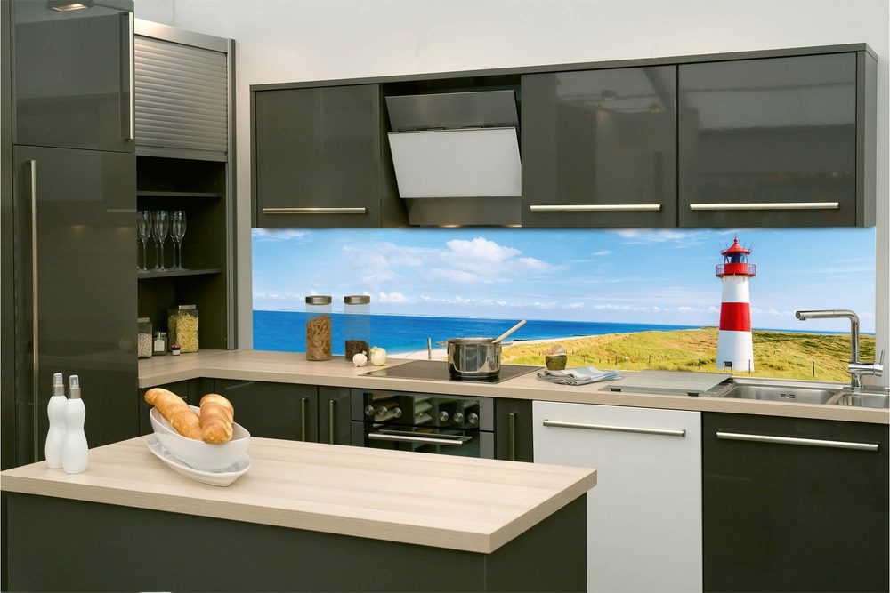 Samolepící fototapeta do kuchyně maják u pláže