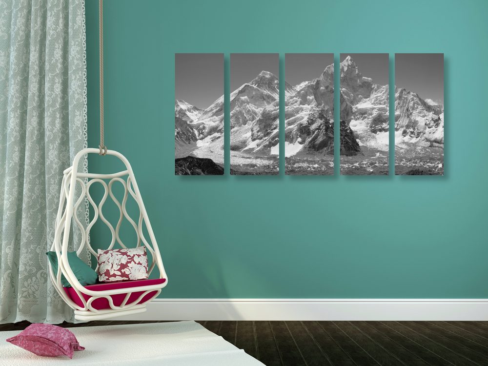 E-shop 5-dielny obraz nádherný vrchol hory v čiernobielom prevedení