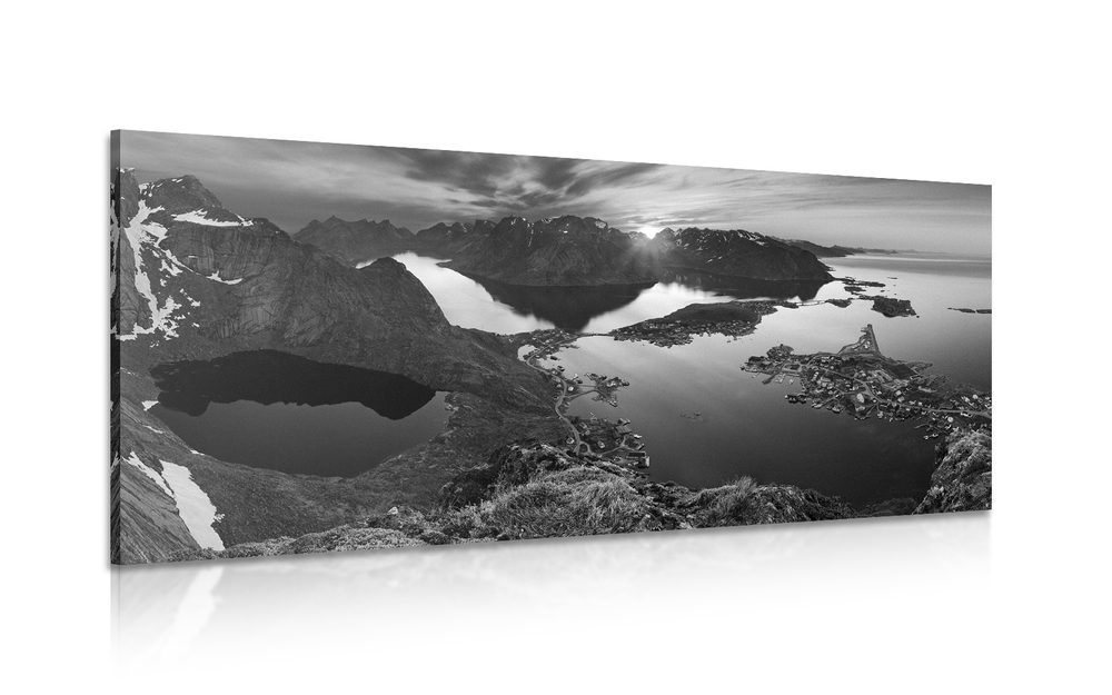 Obraz očarujúca horská panoráma v čiernobielom prevedení