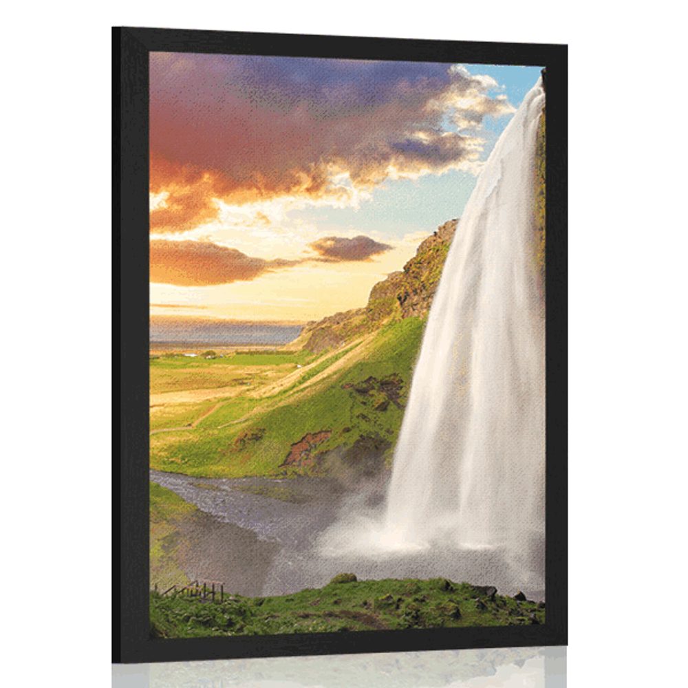 Plakát majestátní vodopád na Islandu