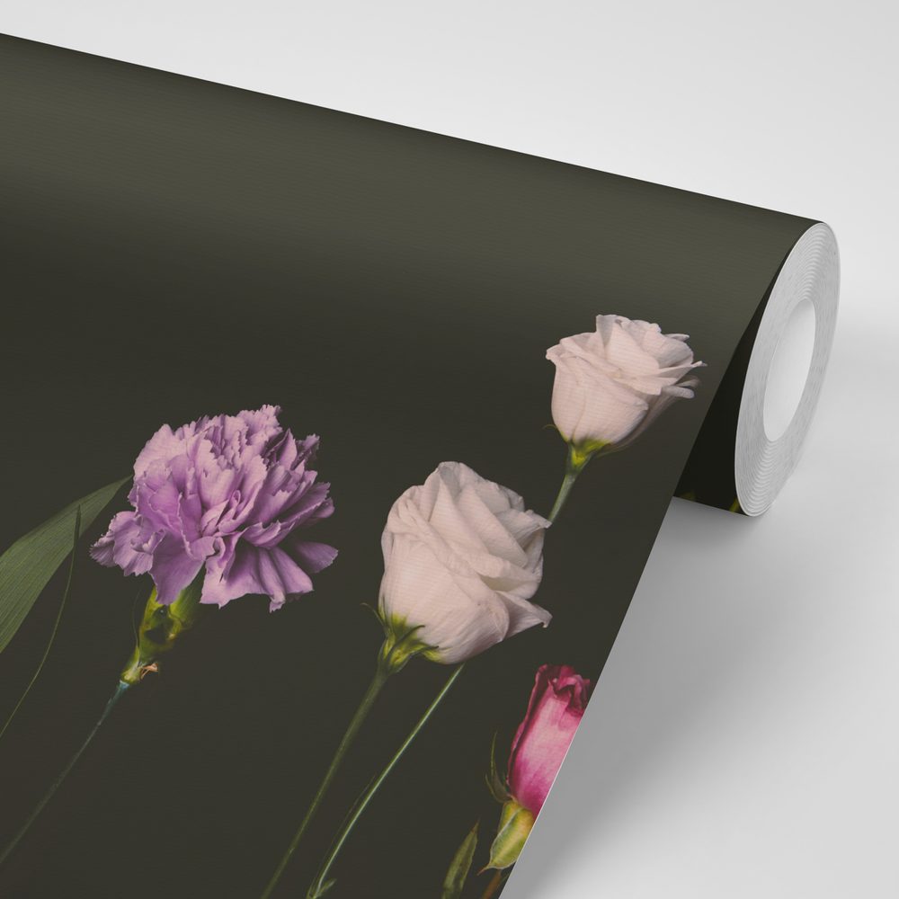 E-shop Samolepiaca fototapeta elegantné kvety na tmavom pozadí