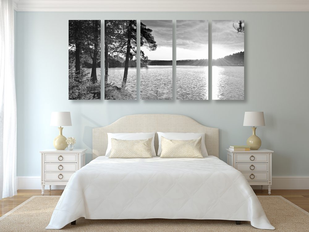 E-shop 5-dielny obraz západ slnka nad jazerom v čiernobielom prevedení