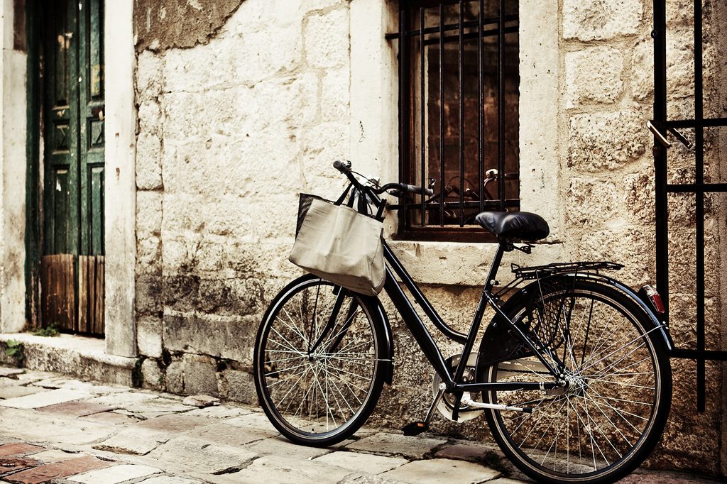 Εικόνα ρετρό ποδήλατο | Dovido.gr