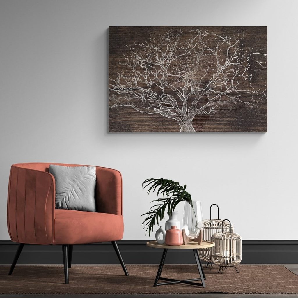 Quadro di una chioma di un albero su sfondo in legno