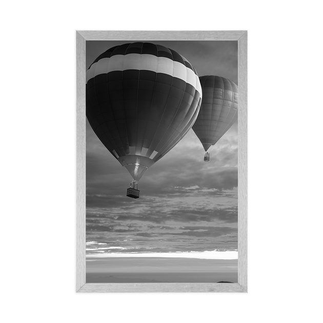 Plakat latające balony nad górami w czerni i bieli | Dovido.pl