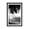 AFFICHE AVEC MONTURE LE LEVER DU SOLEIL SUR UNE PLAGE DES CARAÏBES EN NOIR ET BLANC - NOIR ET BLANC - AFFICHES