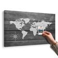 WANDBILD AUF KORK WELTKARTE MIT HÖLZERNEM HINTERGRUND - WANDBILDER AUF KORK - BILDER