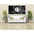 CANVAS PRINT ETHNIC LOVE IN BLACK AND WHITE - BLACK AND WHITE PICTURES - PICTURES