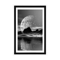 POSTER WITH MOUNT FUTURISTIC LANDSCAPE IN BLACK AND WHITE - BLACK AND WHITE - POSTERS