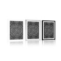 POSTER WITH MOUNT MANDALA WITH AN ABSTRACT PATTERN IN BLACK AND WHITE - BLACK AND WHITE - POSTERS