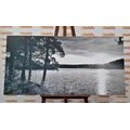 CANVAS PRINT SUNSET OVER THE LAKE IN BLACK AND WHITE - BLACK AND WHITE PICTURES{% if product.category.pathNames[0] != product.category.name %} - PICTURES{% endif %}