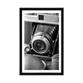 POSTER WITH MOUNT OLD CAMERA IN BLACK AND WHITE - BLACK AND WHITE - POSTERS