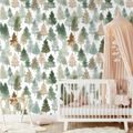 TAPETE BUNTE WALDBAUMLANDSCHAFT - GEMUSTERTE TAPETEN - TAPETEN