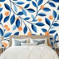 ZELFKLEVEND FOTOBEHANG BLAUWE TAKJES MET ORANJE VRUCHTEN - FOTOBEHANG BLOEMEN - FOTOBEHANG