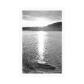 POSTER SUNSET OVER THE LAKE IN BLACK AND WHITE - BLACK AND WHITE - POSTERS