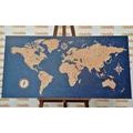 OBRAZ NA KORKU MAPA SVĚTA S KOMPASEM V RETRO STYLU NA MODRÉM POZADÍ - OBRAZY NA KORKU - OBRAZY