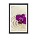 POSTER MIT PASSEPARTOUT SANDIGER ZEN-GARTEN MIT LILA ORCHIDEE - FENG SHUI - POSTER