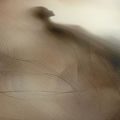 WANDBILD ÄTHERISCHE GESTALT IM LICHT - BILDER - 🔥 TOTALAUSVERKAUF