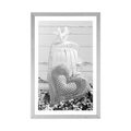 POSTER WITH MOUNT VINTAGE HEART AND LANTERNS IN BLACK AND WHITE - BLACK AND WHITE - POSTERS