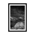 POSTER WITH MOUNT TENT UNDER THE NIGHT SKY IN BLACK AND WHITE - BLACK AND WHITE - POSTERS