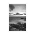 POSTER BEAUTIFUL LANDSCAPE BY THE SEA IN BLACK AND WHITE - BLACK AND WHITE - POSTERS