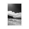 POSTER BEAUTIFUL BEACH ON THE ISLAND OF SEYCHELLES IN BLACK AND WHITE - BLACK AND WHITE - POSTERS