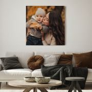 OBRAZ Z VLASTNÍ FOTOGRAFIE NA PLÁTNĚ – RODINNÁ FOTKA ZAVĚŠENÁ V OBÝVACÍM POKOJI - FOTOOBRAZ 📤