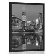 POSTER REFLECTION OF MANHATTAN IN THE WATER IN BLACK AND WHITE - BLACK AND WHITE - POSTERS