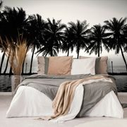 Samolepilna tapeta sončni zahod nad palmami v črno-beli varianti