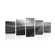 5-dijelna slika cesta kroz pustinju u crno-bijelom dizajnu