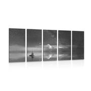 5 part picture boat at sea in black & white