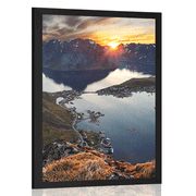 POSTER BEZAUBERNDES BERGPANORAMA MIT SONNENUNTERGANG - NATUR - POSTER