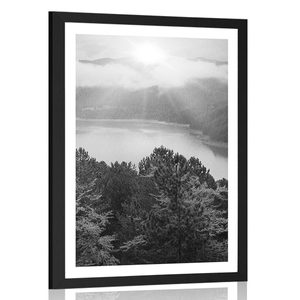 POSTER WITH MOUNT RIVER IN THE MIDDLE OF A FOREST IN BLACK AND WHITE - BLACK AND WHITE - POSTERS