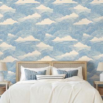SAMOLEPÍCÍ TAPETA MODRÉ VLNY S BÍLÝMI OBLAKY - VZOROVANÉ TAPETY - TAPETY