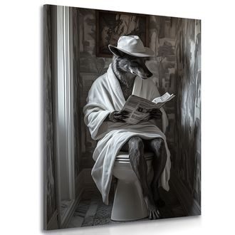 WANDBILD WOLF MIT EINER ZEITUNG AUF DEM KLO - BILDER VON WÖLFEN - BILDER