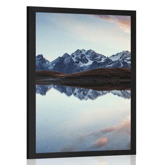 Poster apus de soare orbitor deasupra lacului montan