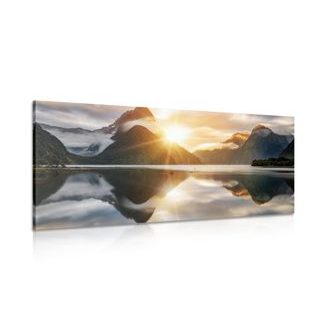 Εικόνα Milford Sound κατά την ανατολή του ηλίου