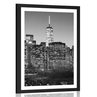 POSTER WITH MOUNT CENTER OF NEW YORK CITY IN BLACK AND WHITE - BLACK AND WHITE - POSTERS