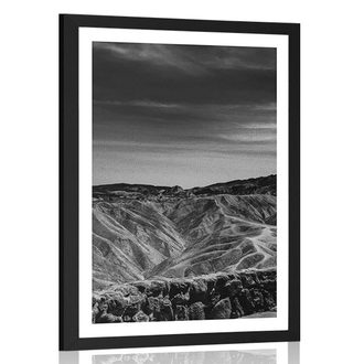 POSTER WITH MOUNT DEATH VALLEY NATIONAL PARK IN BLACK AND WHITE - BLACK AND WHITE - POSTERS