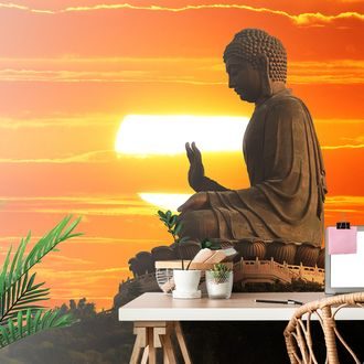 TAPETE BUDDHA-STATUE BEI SONNENUNTERGANG - TAPETEN MIT FENG SHUI-MOTIVEN - TAPETEN