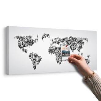 OBRAZ NA KORKU MAPA SVĚTA SLOŽENÁ Z LIDÍ V ČERNOBÍLÉM PROVEDENÍ - OBRAZY NA KORKU - OBRAZY