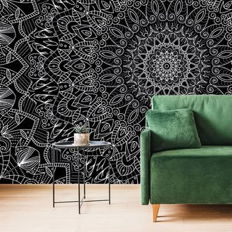 TAPETE DETAILLIERTES DEKORATIVES MANDALA IN SCHWARZ-WEISS - TAPETEN MIT FENG SHUI-MOTIVEN - TAPETEN