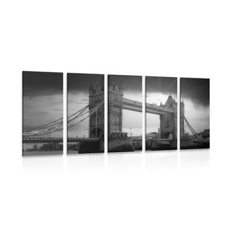 5-dielny obraz západ slnka nad Tower Bridge v čiernobielom prevedení