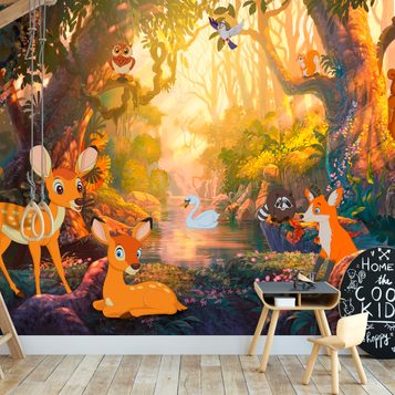 detská izba s tapetou s motívom lesa a zvierat