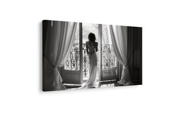 KÉP CSENDES PILLANAT AZ ERKÉLYEN - NŐKET ÁBRÁZOLÓ KÉPEK - KÉPEK