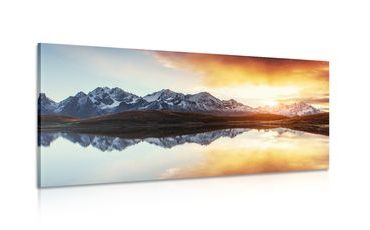 WANDBILD SCHILLERNDER SONNENUNTERGANG ÜBER DEM BERGSEE - BILDER VON NATUR UND LANDSCHAFT - BILDER